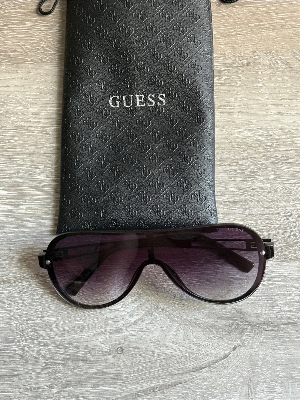 Guess Unisex Rimless Shield / Contemporary Aviator sunglasses